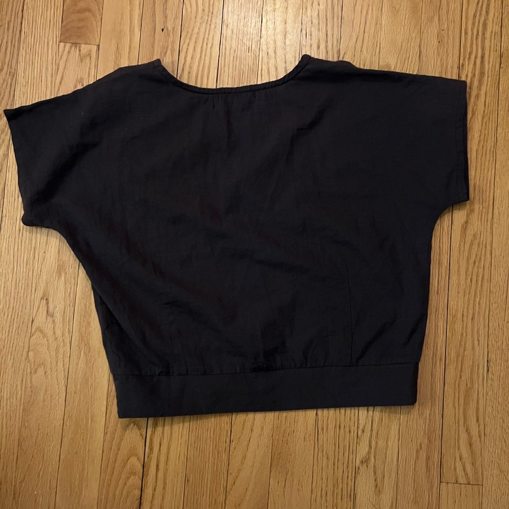 Navy Crop Top - Picture 4 of 4